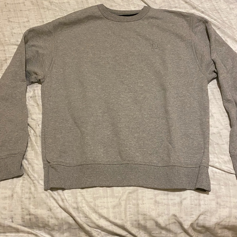 Grey Champion Crewneck Large